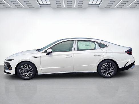 New 2026 Hyundai Sonata Limited FWD image 7