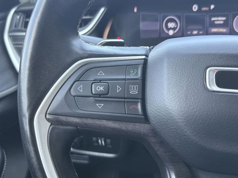 Used 2021 Jeep Grand Cherokee L Limited image 12