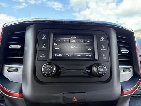 Used 2022 RAM 1500 Rebel AWD/4WD image 17