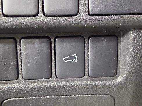 Used 2024 Mitsubishi Eclipse Cross SE AWD/4WD image 29