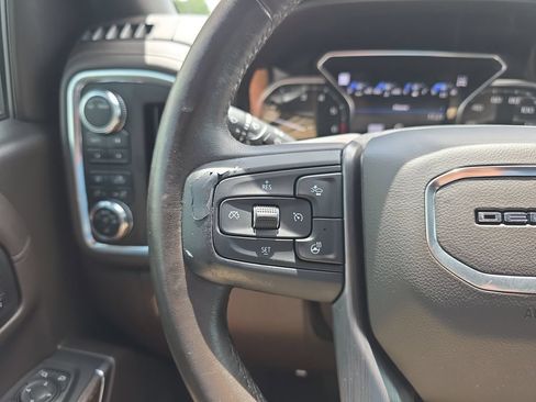 Used 2021 GMC Sierra 1500 Denali w/ Denali Ultimate Package AWD/4WD image 23