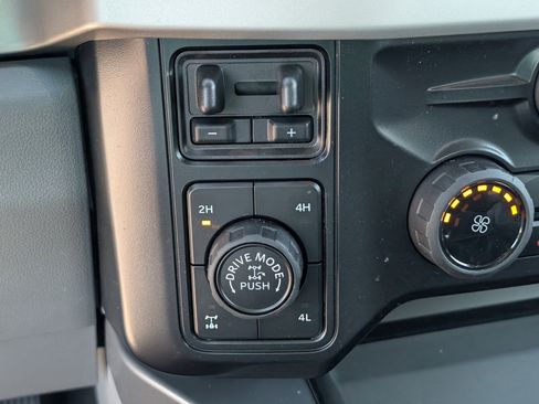 New 2026 Ford F250 XLT w/ XLT Premium Package image 29