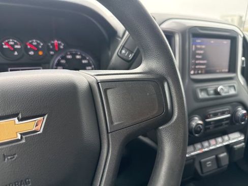 Used 2020 Chevrolet Silverado 1500 Custom w/ Custom Value Package AWD/4WD image 32