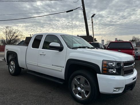 Used 2009 Chevrolet Silverado 1500 LTZ w/ LTZ Plus Package image 8