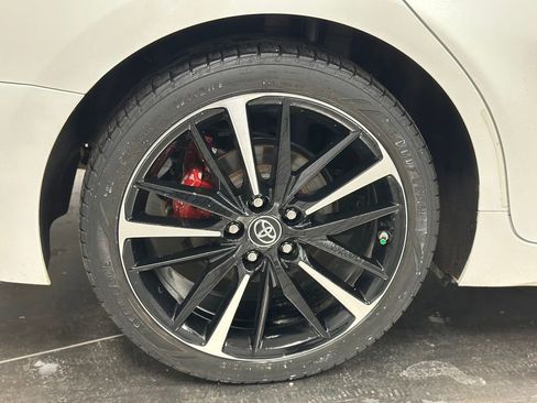 Used 2019 Toyota Camry XSE FWD image 22