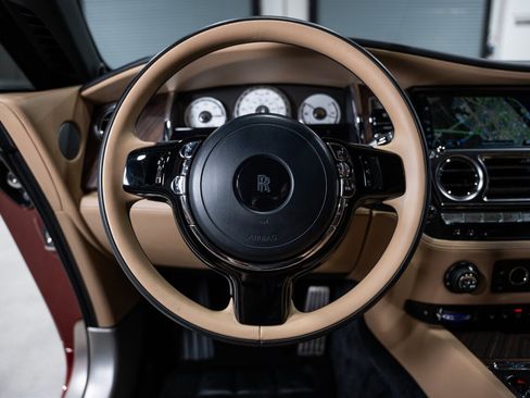 Used 2019 Rolls-Royce Wraith image 19
