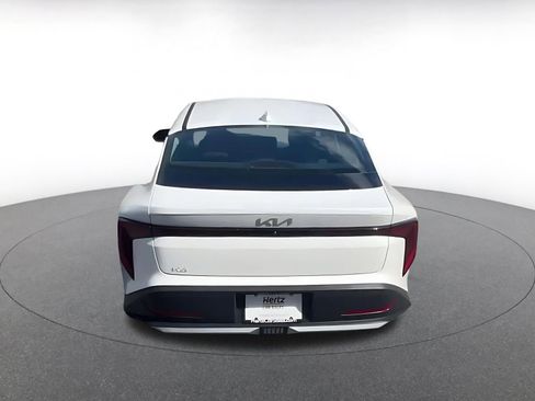 Used 2025 Kia K4 LXS image 12