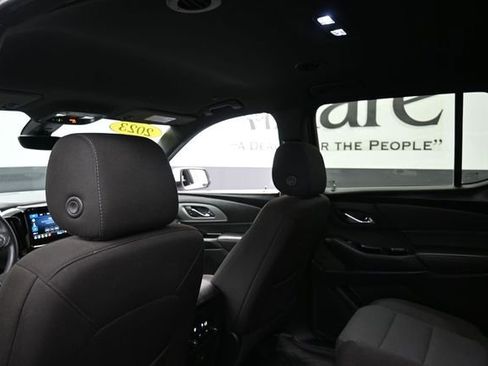 Used 2023 Chevrolet Traverse LT FWD image 25