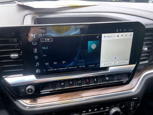 Used 2024 Chevrolet Silverado 1500 LT image 26