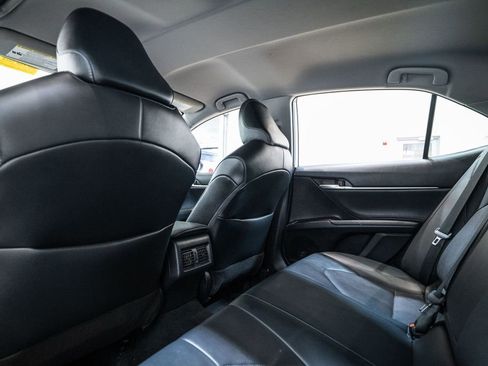 Used 2023 Toyota Camry XSE image 14