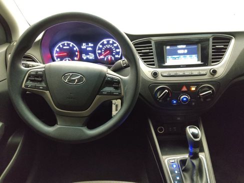 Used 2019 Hyundai Accent SE FWD image 22