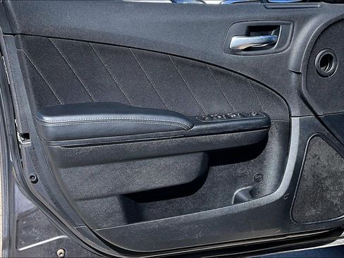 Used 2020 Dodge Charger SXT w/ Blacktop Package image 22