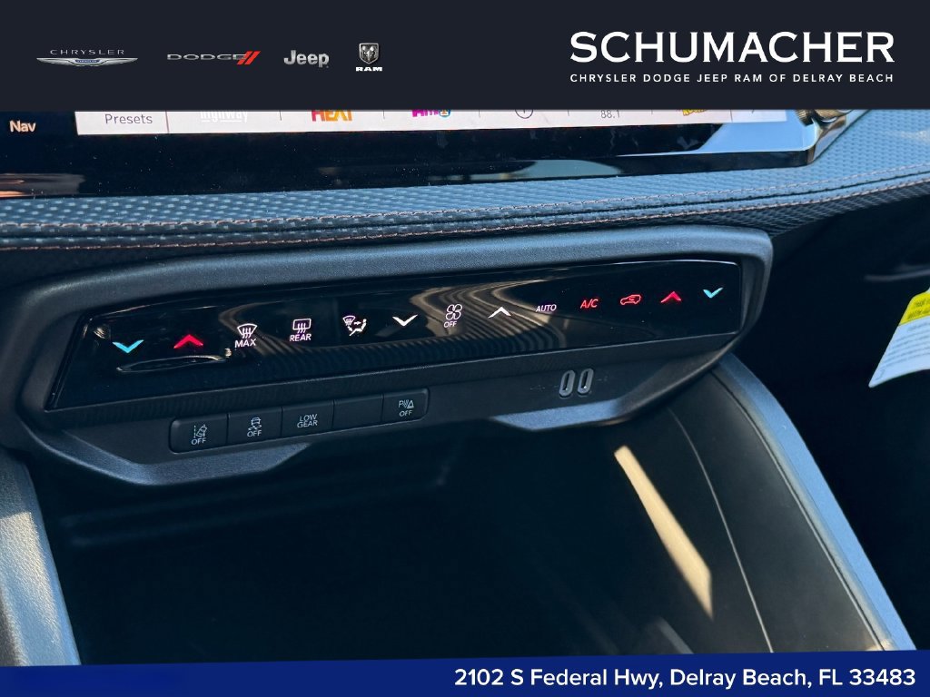 New 2026 Jeep Cherokee Limited AWD/4WD image 17