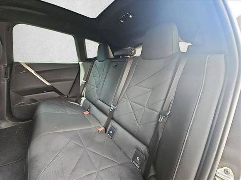 Used 2024 BMW iX xDrive50 AWD/4WD image 12