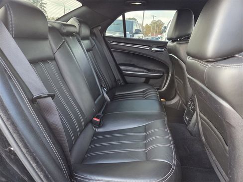 Used 2021 Chrysler 300 S image 25