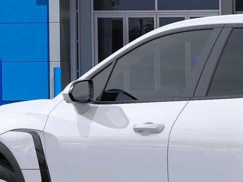 New 2026 Chevrolet Blazer EV LT image 12