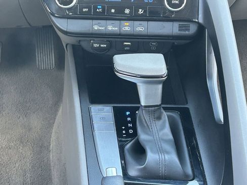 Used 2024 Hyundai Elantra SEL FWD image 20