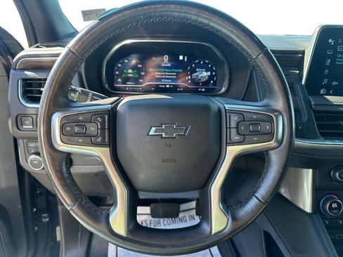 Used 2023 Chevrolet Tahoe Z71 w/ Luxury Package AWD/4WD image 16