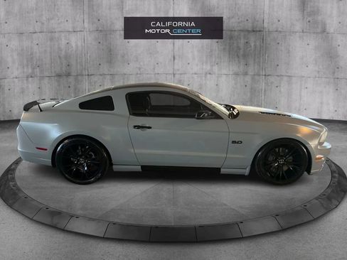 Used 2014 Ford Mustang GT Premium w/ Brembo Brake Package RWD image 4