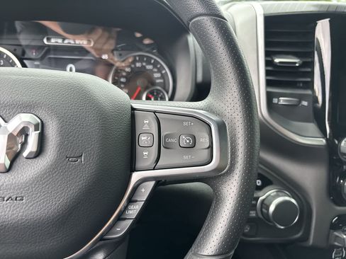 New 2026 RAM 1500 Express AWD/4WD image 15