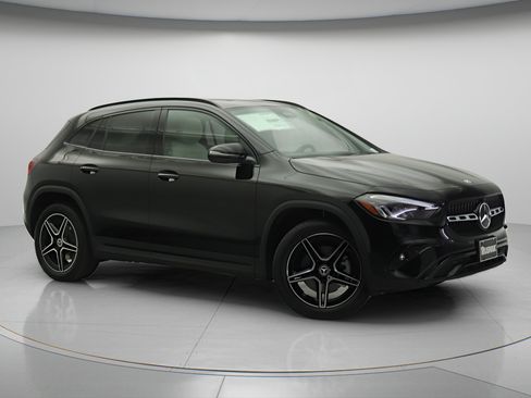 New 2026 Mercedes-Benz GLA 250 image 1