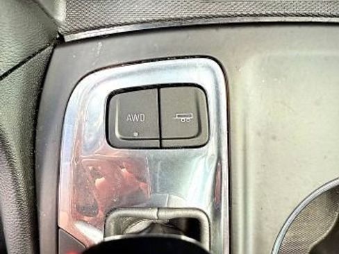 Used 2019 Chevrolet Equinox Premier image 34