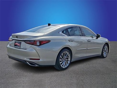 Used 2019 Lexus ES 350 Ultra Luxury image 5
