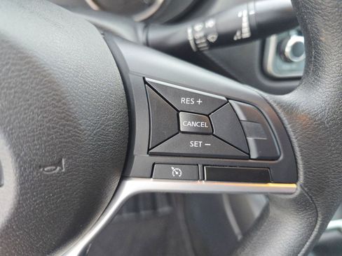 Used 2021 Nissan Versa S image 21