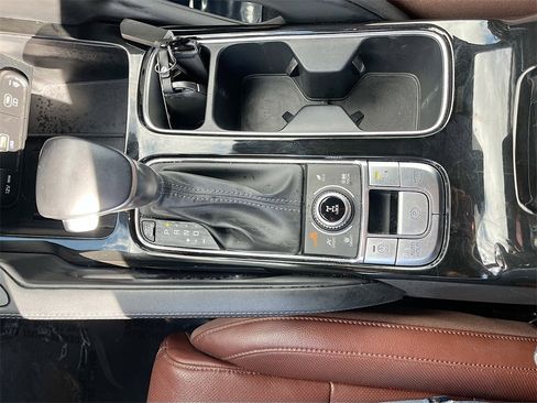 Used 2023 Kia Telluride SX image 17