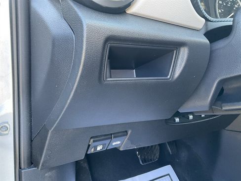 Used 2021 Nissan Versa SV image 27