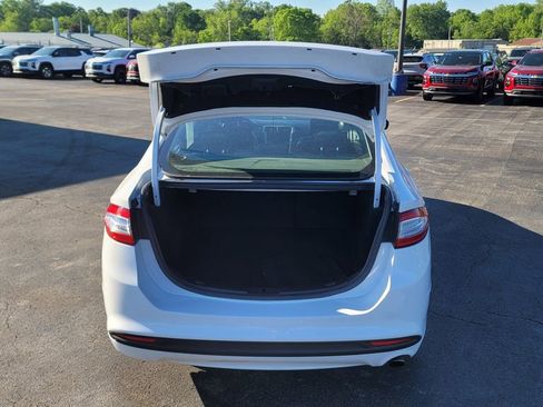 Used 2015 Ford Fusion SE w/ Equipment Group 202A FWD image 11