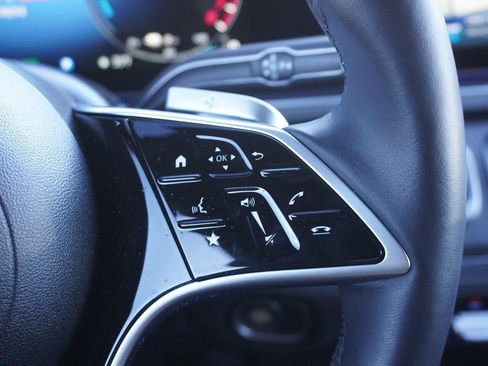 Used 2025 Mercedes-Benz GLE 450e GLE 450e image 55