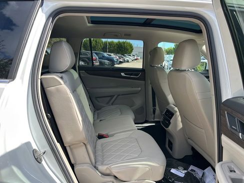New 2026 Volkswagen Atlas SEL Premium R-Line image 48