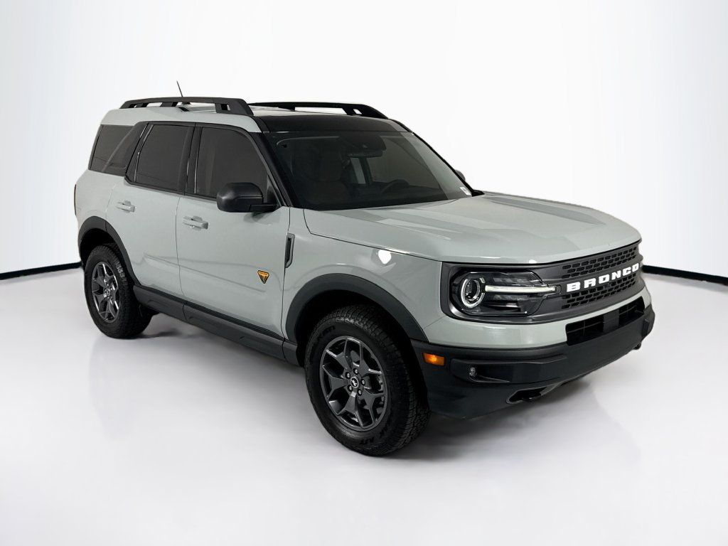 Used 2023 Ford Bronco Sport Badlands w/ Premium Package AWD/4WD image 3