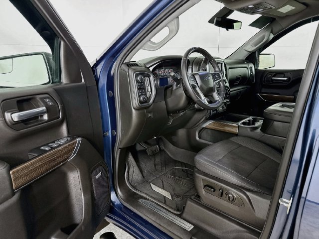Used 2019 Chevrolet Silverado 1500 RST w/ All-Star Edition AWD/4WD image 3