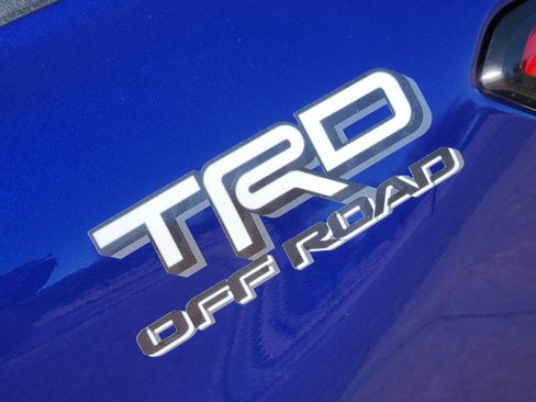 Used 2025 Toyota Tacoma TRD Off-Road image 16