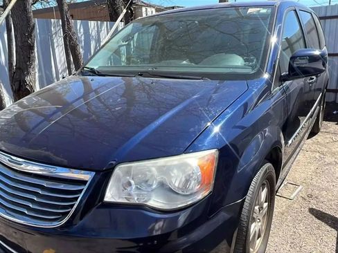 Used 2012 Chrysler Town & Country Touring w/ Entertainment Group #1 image 1