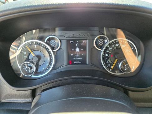 Used 2022 RAM 2500 Tradesman w/ Chrome Appearance Group image 31