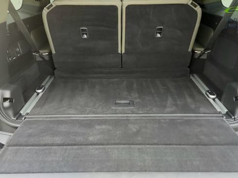 Used 2024 Rivian R1S Adventure AWD/4WD image 30
