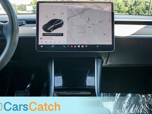 Used 2021 Tesla Model Y Long Range AWD/4WD image 25
