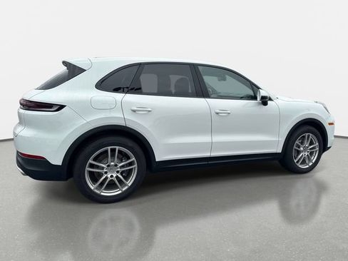Used 2024 Porsche Cayenne w/ Premium Package AWD/4WD image 6