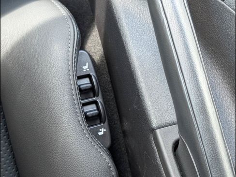 Used 2025 Nissan Z Performance w/ Floor Mat Package RWD image 18