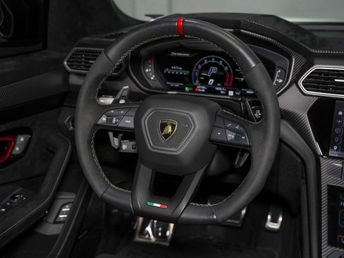 Used 2023 Lamborghini Urus Performante image 49