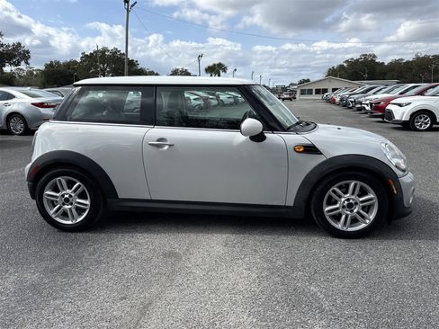 Used 2013 MINI Cooper Hardtop image 7