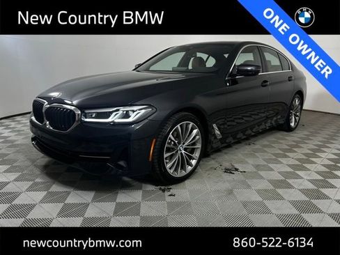 Used 2023 BMW 540i xDrive w/ Premium Package image 3
