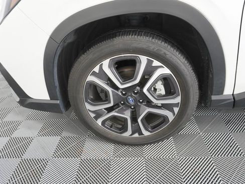 Used 2023 Subaru Ascent Limited image 17