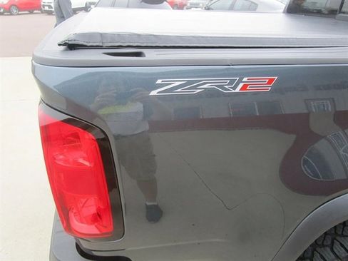 Used 2019 Chevrolet Colorado ZR2 image 9