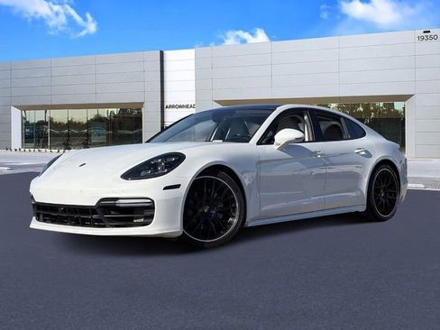 Used 2018 Porsche Panamera 4S image 1