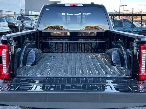 New 2026 Ford F250 XLT w/ XLT Premium Package AWD/4WD image 22