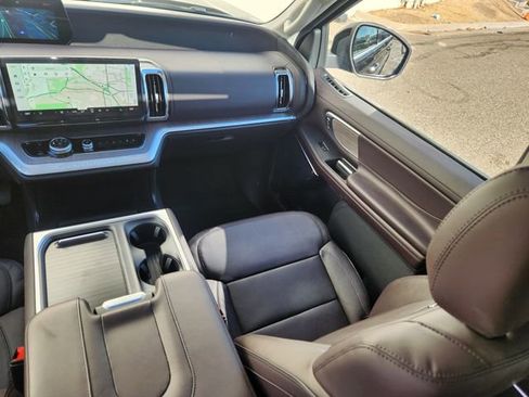 New 2025 Ford Expedition Max Platinum w/ Platinum Ultimate Package image 12